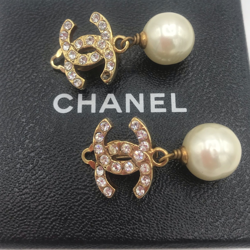Chanel Pearl Rhinestone Drop Dangle Earrings CC - Picture 8 of 16